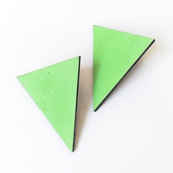 Brinco Triângulo Verde Claro - Diovanna Acessórios