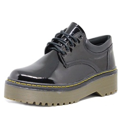 sapato estilo coturno