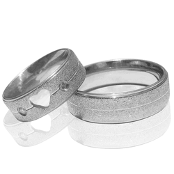 Aliança de Aço Cirúrgico 6mm Quadrada 3 Canaletas ... - Almeida Prada