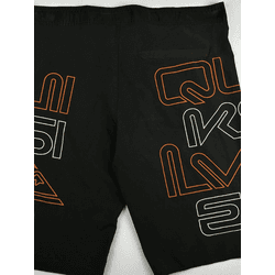 Bermuda Surf Quiksilver preta e laranja - Atacado das Tailandesas
