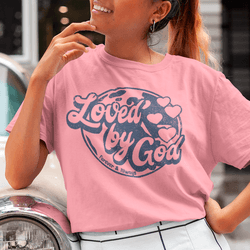 Camiseta Básica Loved By God - Aurora Clothing