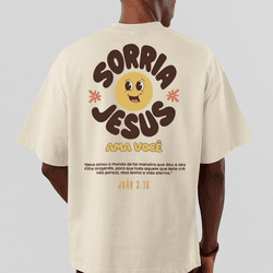 Camiseta Oversized Sorria Jesus Te Ama - Aurora Clothing