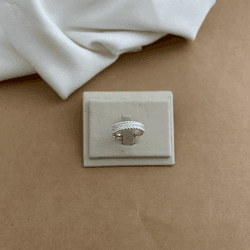 ANEL ARO MINI FOLHAS COM 1 FILEIRA DE ZIRCÔNIAS NA... - Paraíso da Prata