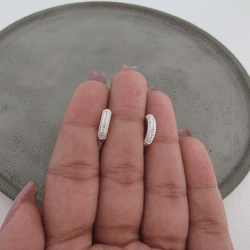 ARGOLINHA COM 3 FILEIRAS DE MINI ZIRCÔNIAS E FIO A... - C Martiniano Joias