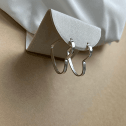 BRINCO ARGOLA CORAÇÃO MÉDIA LARGA 4MM - 26944 - C Martiniano Joias