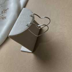 BRINCO ARGOLA CORAÇÃO MÉDIA FIO ARREDONDADO 2MM - ... - C Martiniano Joias