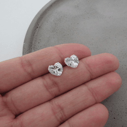 BRINCO ZIRCÔNIA CRISTAL CORAÇÃO DE TARRAXA - 21276... - C Martiniano Joias