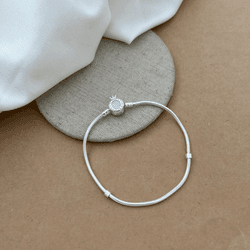PULSEIRA PANDORA FIO RIGIDO FECHO SIMBOLO PANDORA ... - PRATAS POMPOSA