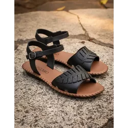 Sandália Rasteira em Couro Preto - Flor de Couro | Sandálias e Botas Femininas