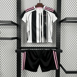 Conjunto Infantil Juventus Home I 25/26 - Branco e... - CATALOGO