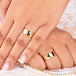 Par de Alianças de Casamento em Ouro 14K Tradicion... - Gerlu Joias