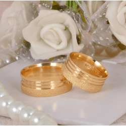 Par de Alianças de Casamento em Ouro 18K Trabalhad... - Gerlu Joias