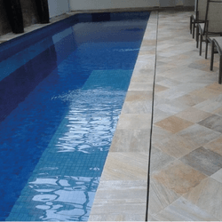  Pedra Para Piscina São Tomé Mesclada - 20 X 20cm - GLOBAL PEDRAS