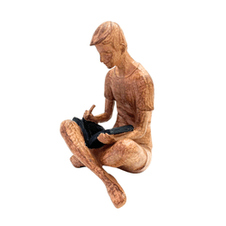 Enfeite Decorativo Em Resina Homem Com Livro Entre... - BARBIZAN DECORE