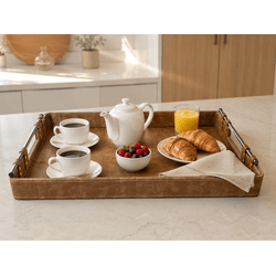Bandeja Decorativa Alça Em Metal Couro Sintético M... - BARBIZAN DECORE