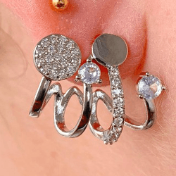 Brinco ear hook no banho do ródio branco com zircô... - Lojas das Revendedoras