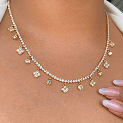 Chocker na zircônia com ponto de luz e trevo - C81... - Lojas das Revendedoras