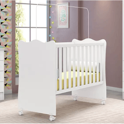 BERÇO DOCE SONHO 1 COM RODIZIO BRANCO QMOVI - 1270... - Lojas Premium