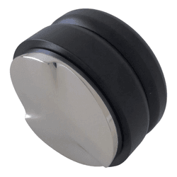 Nivelador Profissional de Café FPro 57mm, acessório para distribuição uniforme do café moído no porta-filtro.