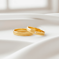 Par de Alianças Retas com Friso e 1 Diamante em Ou... - Ouro Vale Joias