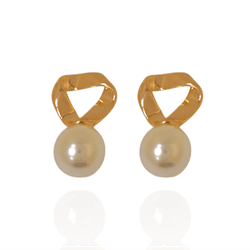 Brinco Orgânico com Pérola Banho de Ouro 18K - JBR... - Kumbayá Joias