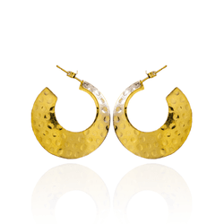 Brinco Meia Argola Texturizada Banho de Ouro 18K -... - Kumbayá Joias
