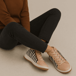 Bota Couro Premium Graxo Nude/Pelo Zebra 2055 - 221 - USE PDK SHOES