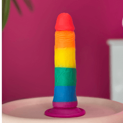 Protese Rainbow - Pênis Colorido 18,5 x 3,5cm - Quero Vibrar