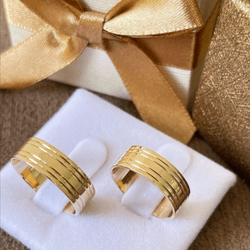 Par de Alianças em ouro 18K - REINOAUI