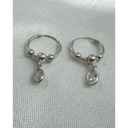 Argola pequena e zircônia - Prata 925 - SC10 - SCAGLIONI