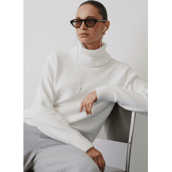 Blusa Fio Nuvem Lisa c/ Gola Removível Nori Branco... - STILOMOR