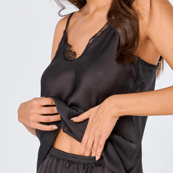 Short Doll Acetinado - Preto