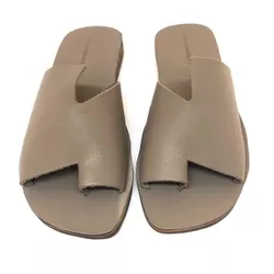 Sandália Rasteira Lis - Fendi - A de Acessórios | Sapatos Femininos