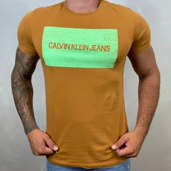 Camiseta CK Caramelo DFC⭐ - 2186 - LOJA VIPIX