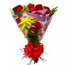 Buque Rosas Importadas Carinho - CAFECOMPAO I Cestas de Café da Manhâ Curitiba