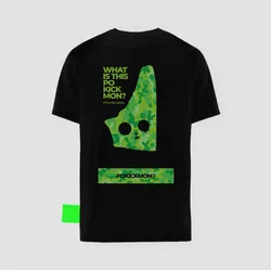 CAMISETA REGULAR PIKASHOE SUX PRETA - Growing Up Sux