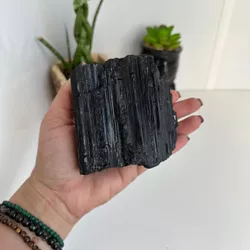 TURMALINA NEGRA 672G 8CM - PEÇA ÚNICA - Ktw Cristais