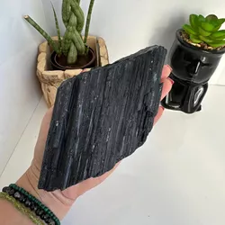 TURMALINA NEGRA 814G 13CM - PEÇA ÚNICA - Ktw Cristais
