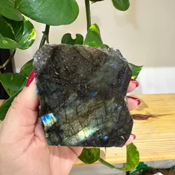 LABRADORITA PEDRA DA MAGIA - 267G 8CM- PEÇA ÚNICA - Ktw Cristais