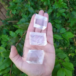 PEDRA CALCITA ÓTICA 30 a 50 GR - CLAREZA E COMPREENSÃO - Ktw Cristais