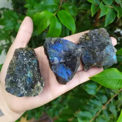 LABRADORITA BRUTA G - PEDRA DA MAGIA - Ktw Cristais