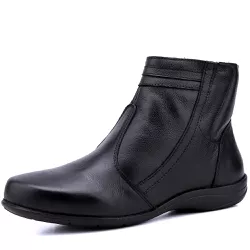 Bota Rasteira De Couro Cano Curto Preto - Ref. 180... - Mr. Gutt