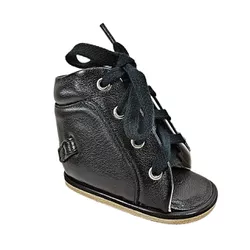 Dennis Brown sapatilha em couro preto com barra de... - Orthocalce Baby & Kids