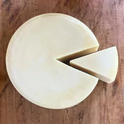 Queijo Parmesão Fresco Vila Caipira - Vim da Canastra
