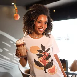 Camiseta Stain Branca - KAHSH STORE MARKETPLACE