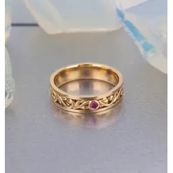Aliança ouro 18k trabalhada com pedra de rubelita ... - Almeida Prada