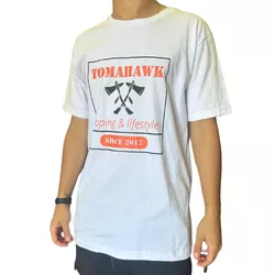 CAMISETA MASCULINA TOMAHAWK - BRANCO - LARANJA/PRE... - PROTEC HORSE - A LOJA DOS GRANDES CAMPEÕES