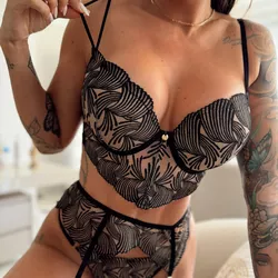 Cropped Luara Preto 