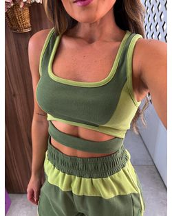 Top Justo Com Recorte Verde Devon Colcci - 41488 - Closet