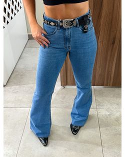 Calça Jeans Flare Barra Desfiada Lez a Lez - 5262... - Closet
